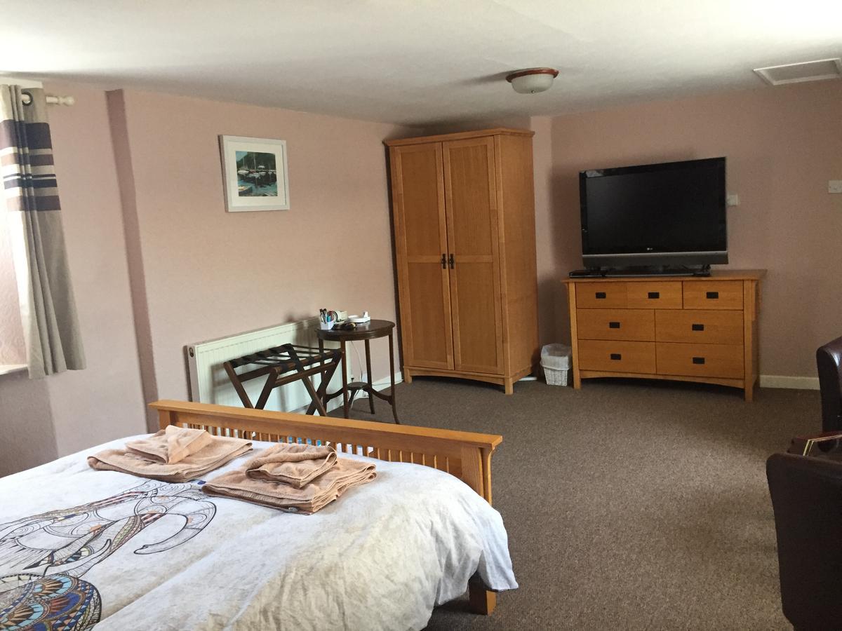 Отель The Eliot Arms Saint Germans Экстерьер фото
